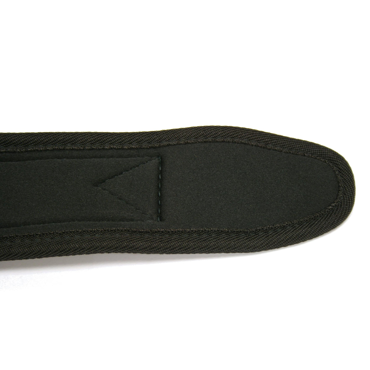 Padded backpack straps on the back of the Gewa Pure polycarbonate violin case