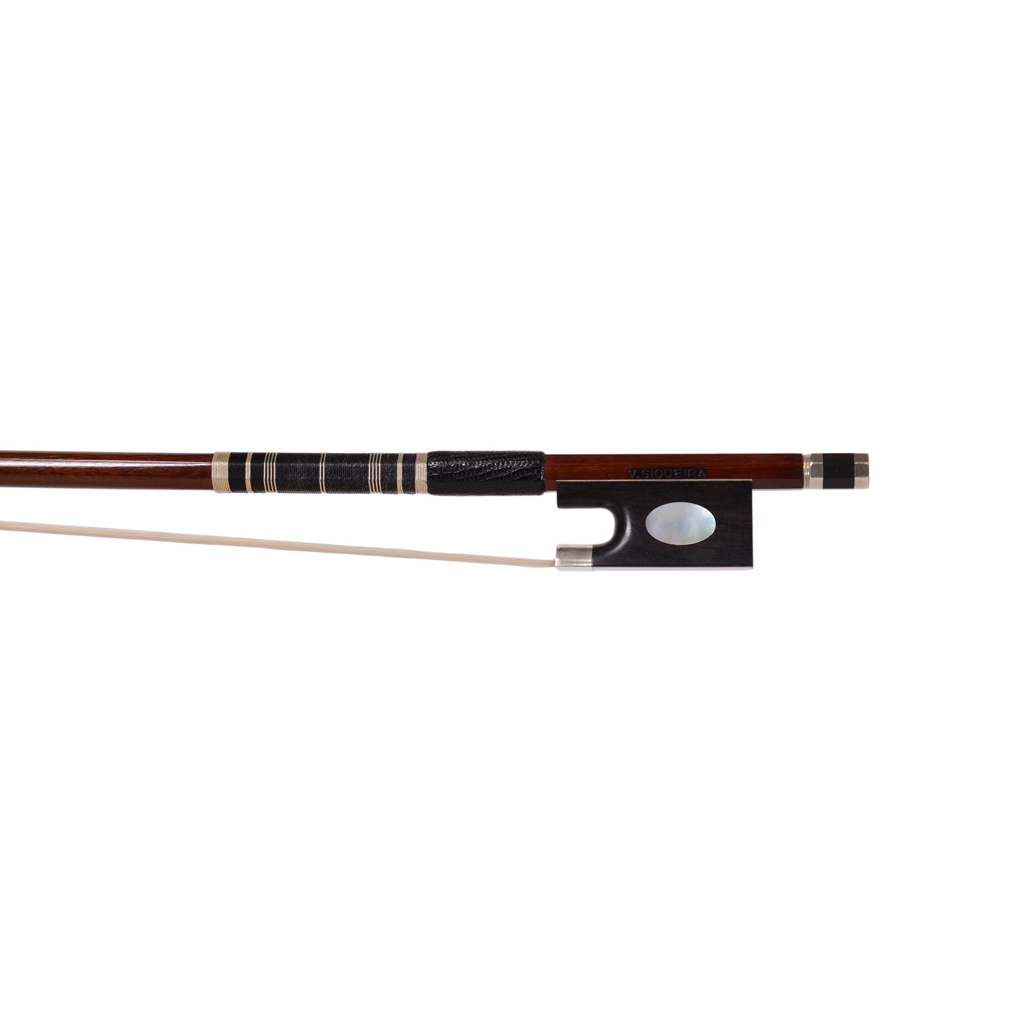 Pajeot deals violin bow