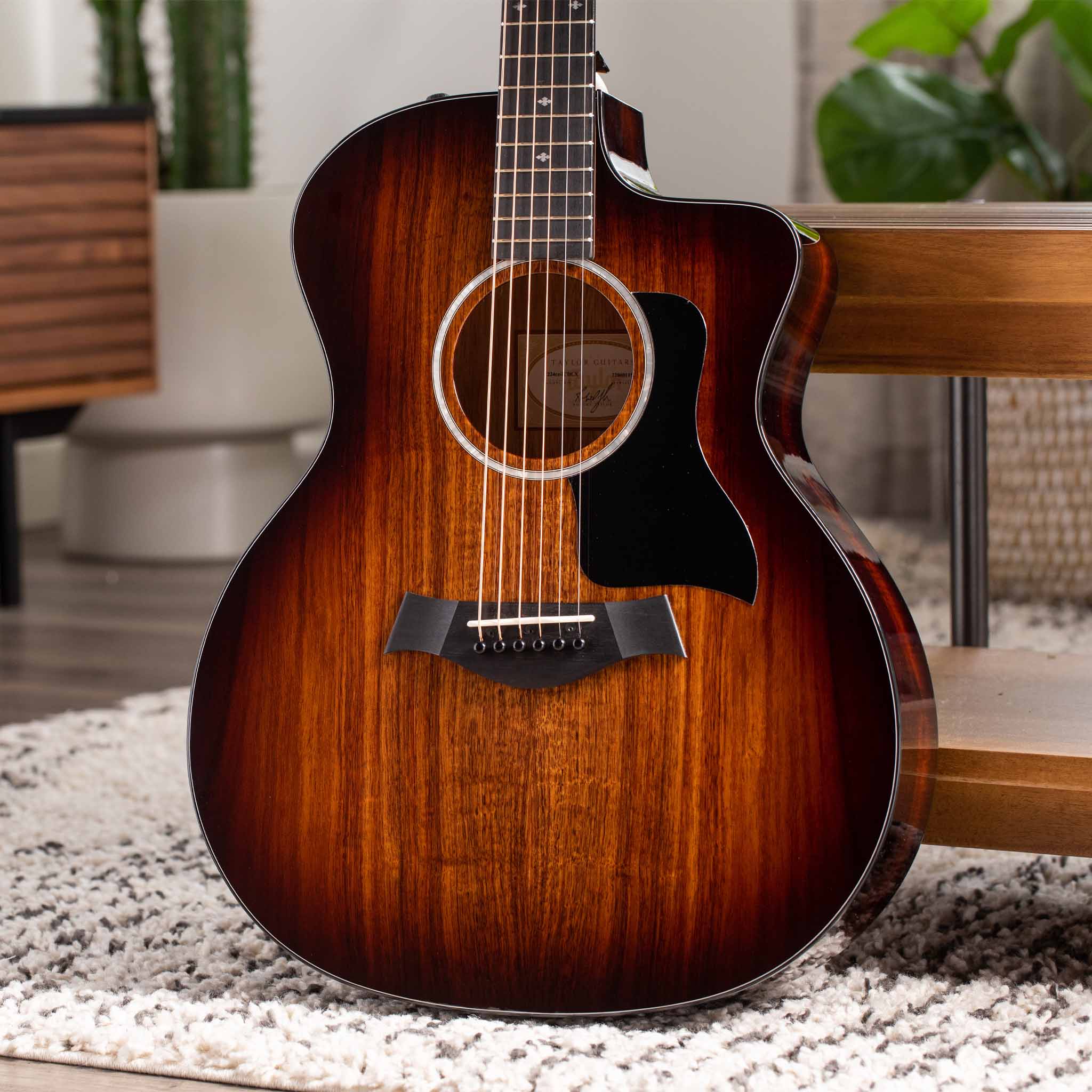 Taylor 224ce-K DLX Hawaiian Koa Acoustic-Electric Guitar