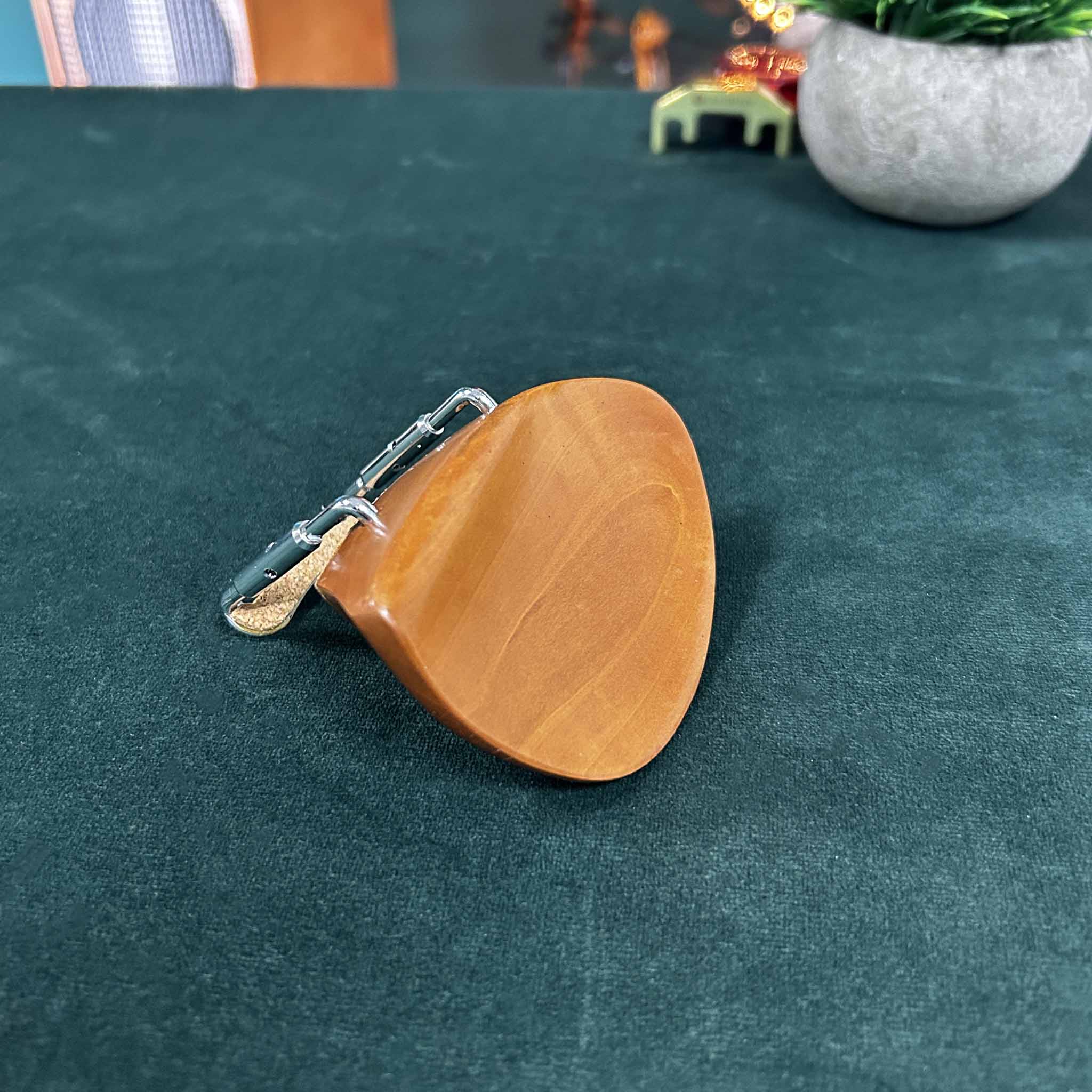 English Model Violin Chinrest