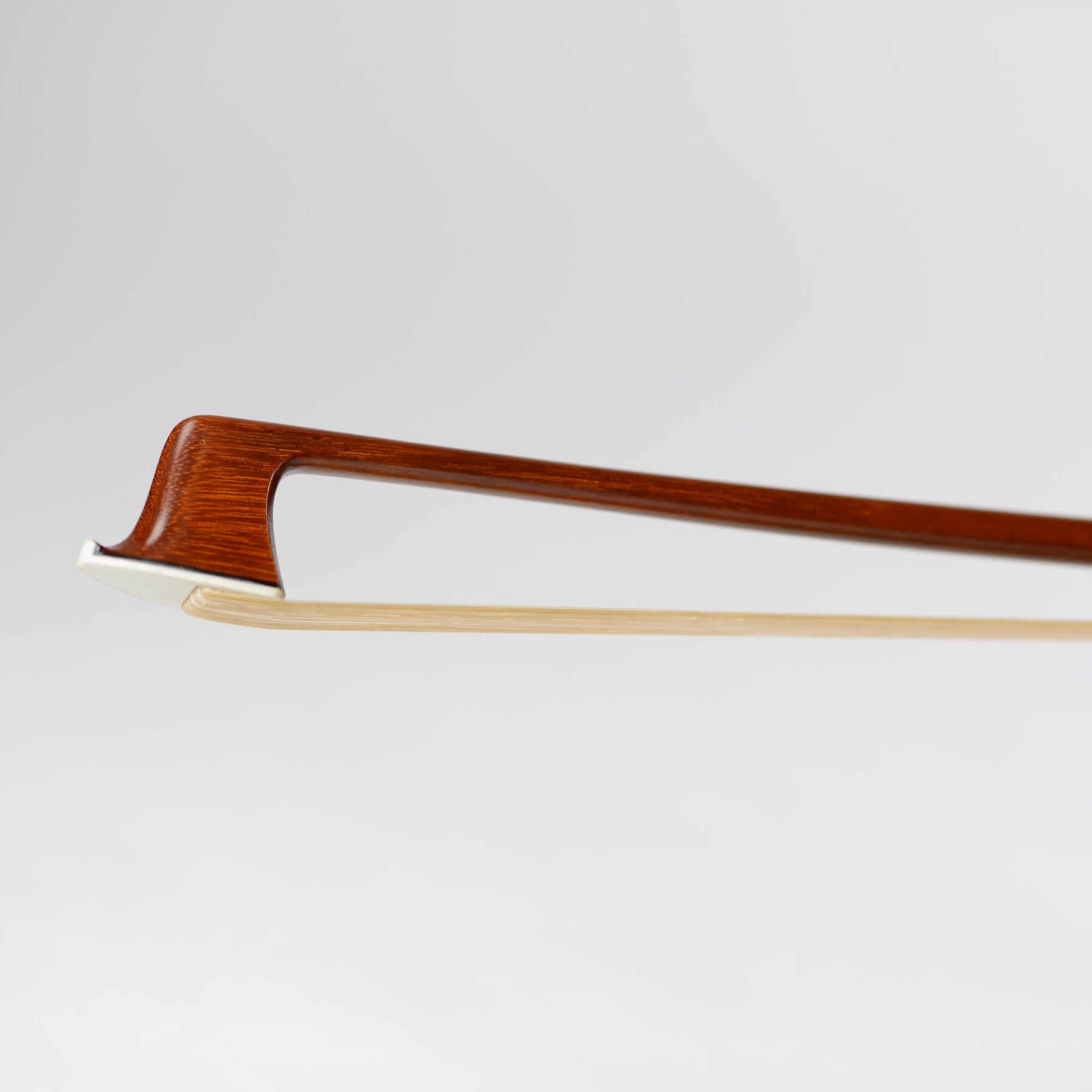B-Stock Holstein 2-star Sandalwood Violin Bow